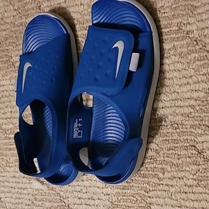 Nike Sunray Sandals